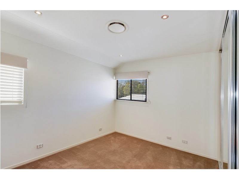 25 Seahorse Dr, Twin Waters QLD 4564