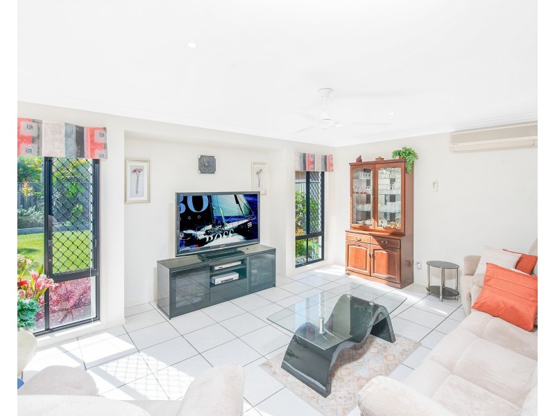 12 Stillwater Dr, Twin Waters QLD 4564