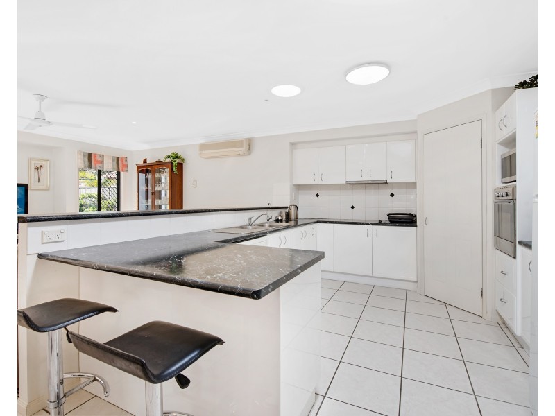 12 Stillwater Dr, Twin Waters QLD 4564