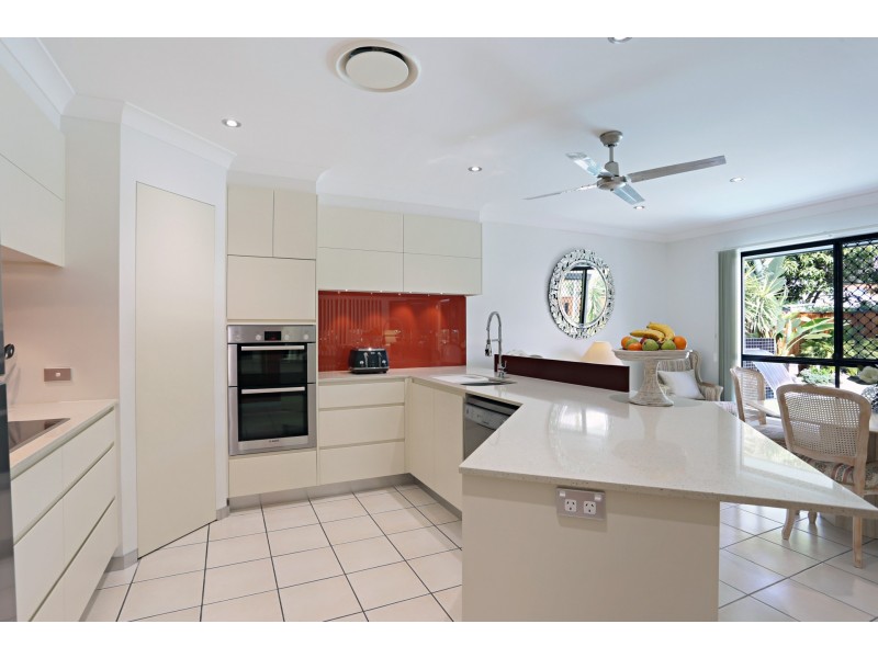 4 Hetherington Drive, Twin Waters QLD 4564