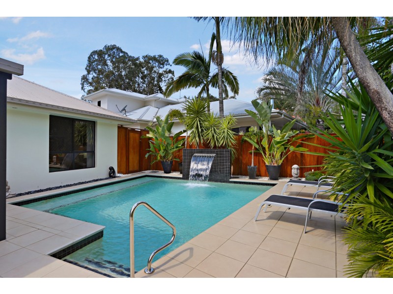 4 Hetherington Drive, Twin Waters QLD 4564