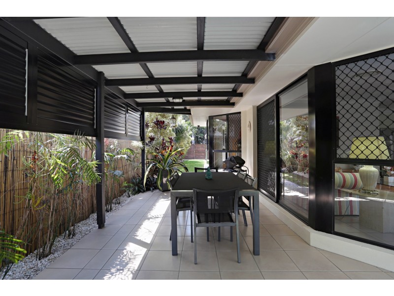 4 Hetherington Drive, Twin Waters QLD 4564