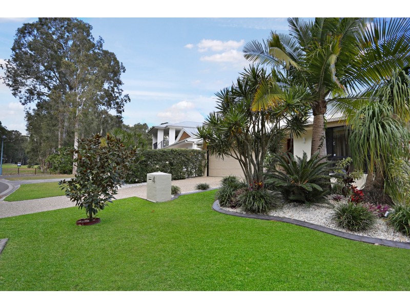 4 Hetherington Drive, Twin Waters QLD 4564