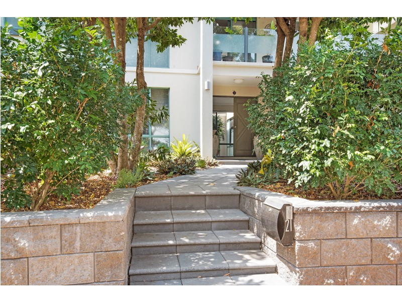 21 Twin Waters Drive, Twin Waters QLD 4564