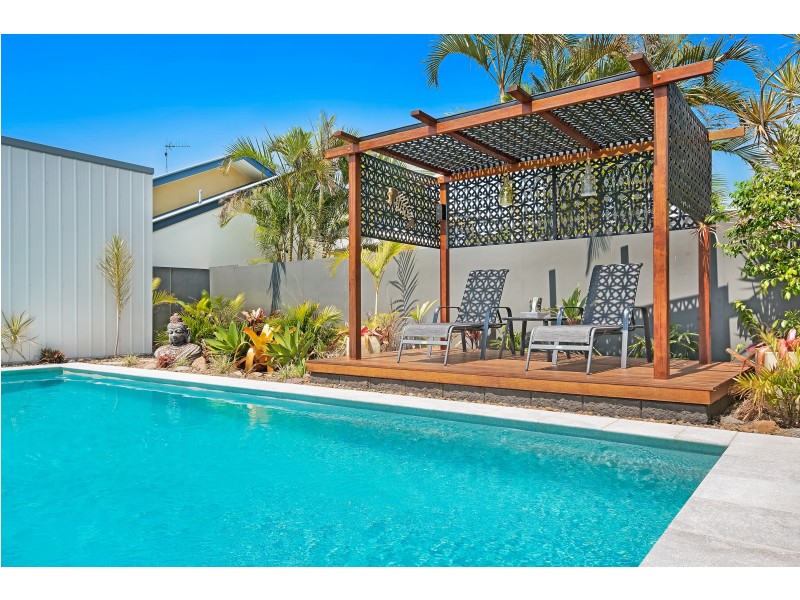 21 Twin Waters Drive, Twin Waters QLD 4564