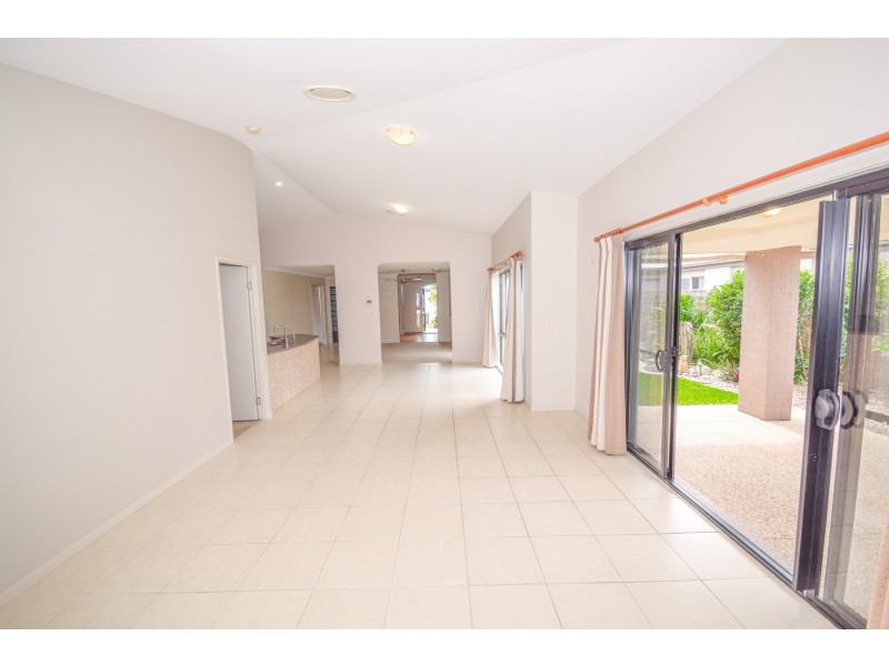 12 Starfish Way, Twin Waters QLD 4564