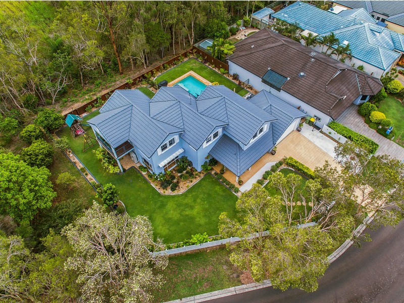 32 Wattlebird Drive, Twin Waters QLD 4564