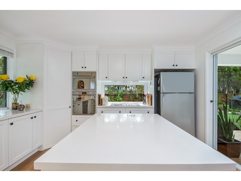 32 Wattlebird Drive, Twin Waters QLD 4564