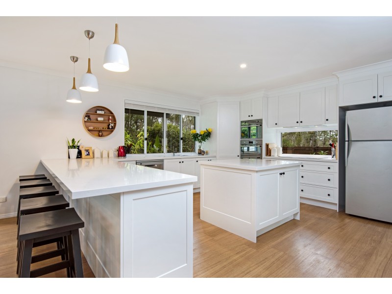 32 Wattlebird Drive, Twin Waters QLD 4564