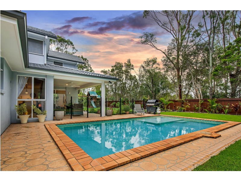 32 Wattlebird Drive, Twin Waters QLD 4564