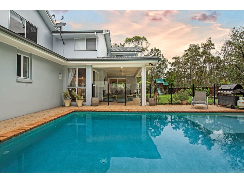 32 Wattlebird Drive, Twin Waters QLD 4564