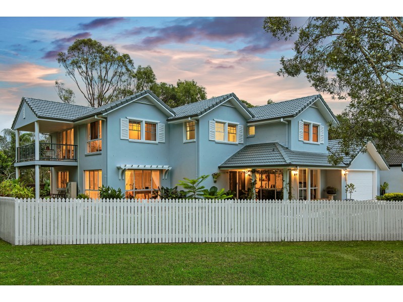 32 Wattlebird Drive, Twin Waters QLD 4564