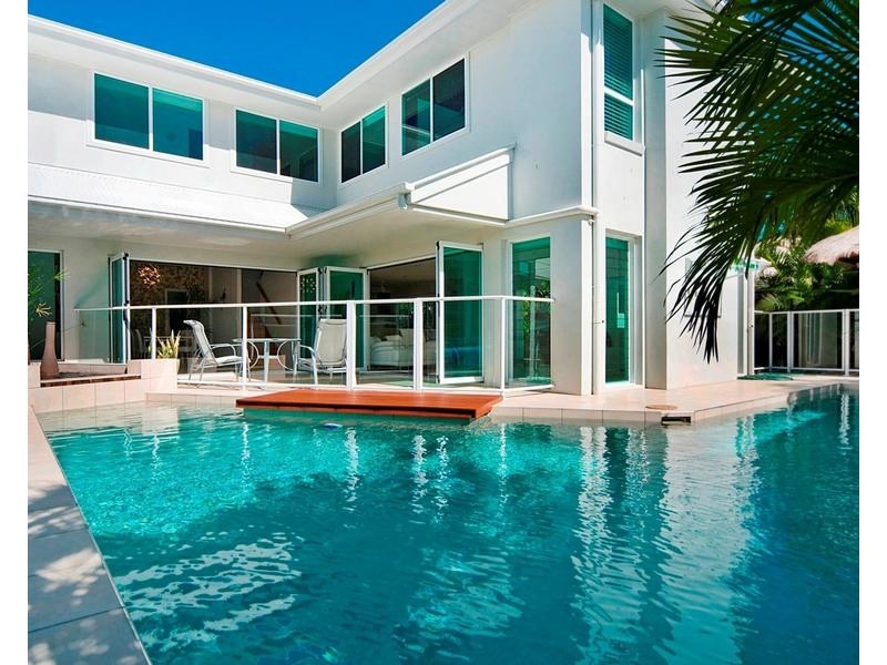 32 Stillwater Drive, Twin Waters QLD 4564