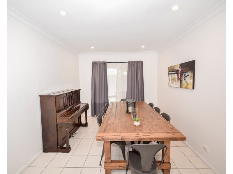 7 Baker-Finch Place, Twin Waters QLD 4564