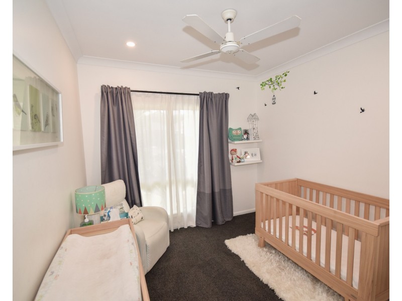 7 Baker-Finch Place, Twin Waters QLD 4564