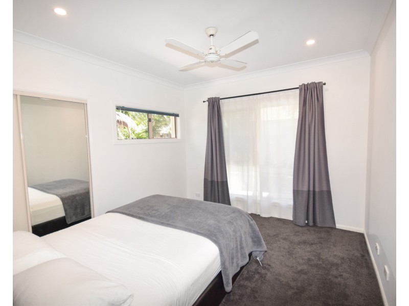 7 Baker-Finch Place, Twin Waters QLD 4564