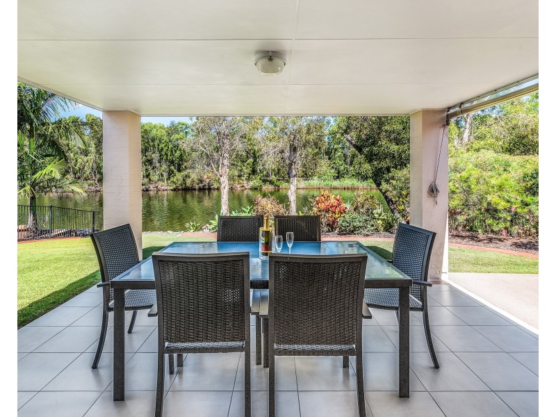 9 Sunorchid Place, Twin Waters QLD 4564