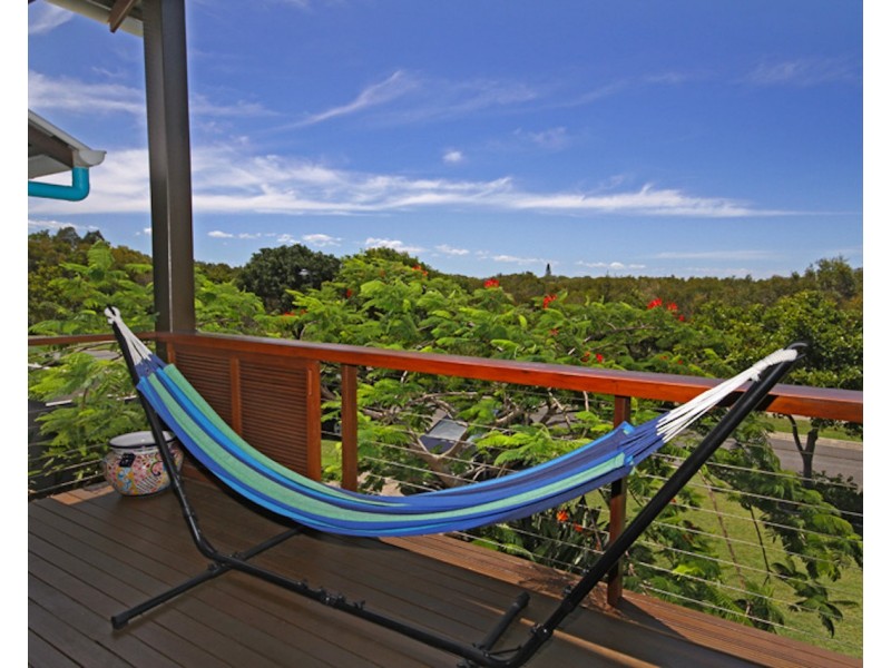 1 North Beach, Mudjimba QLD 4564