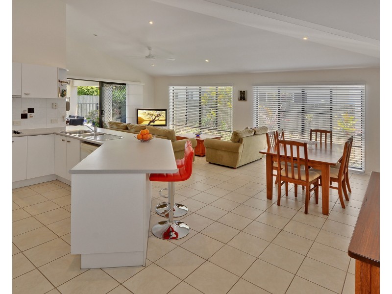 3 Staysail Place, Twin Waters QLD 4564