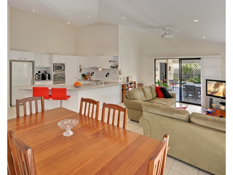 3 Staysail Place, Twin Waters QLD 4564