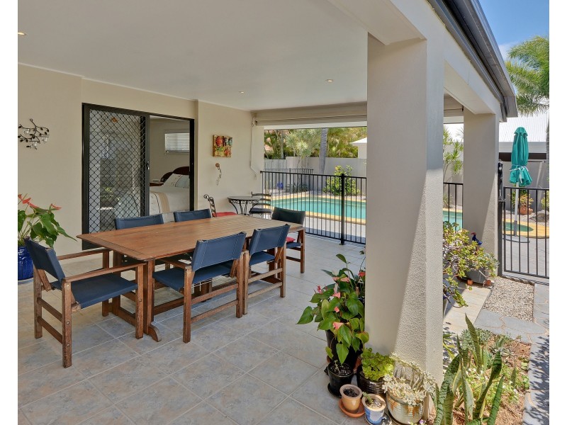 3 Staysail Place, Twin Waters QLD 4564