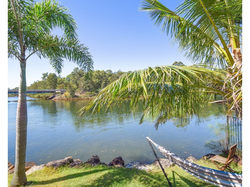 10 Skipper Place, Twin Waters QLD 4564