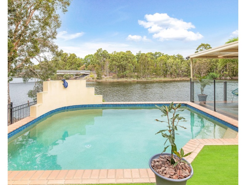 10 Skipper Place, Twin Waters QLD 4564