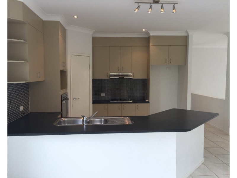 6 Oyster Court, Twin Waters QLD 4564