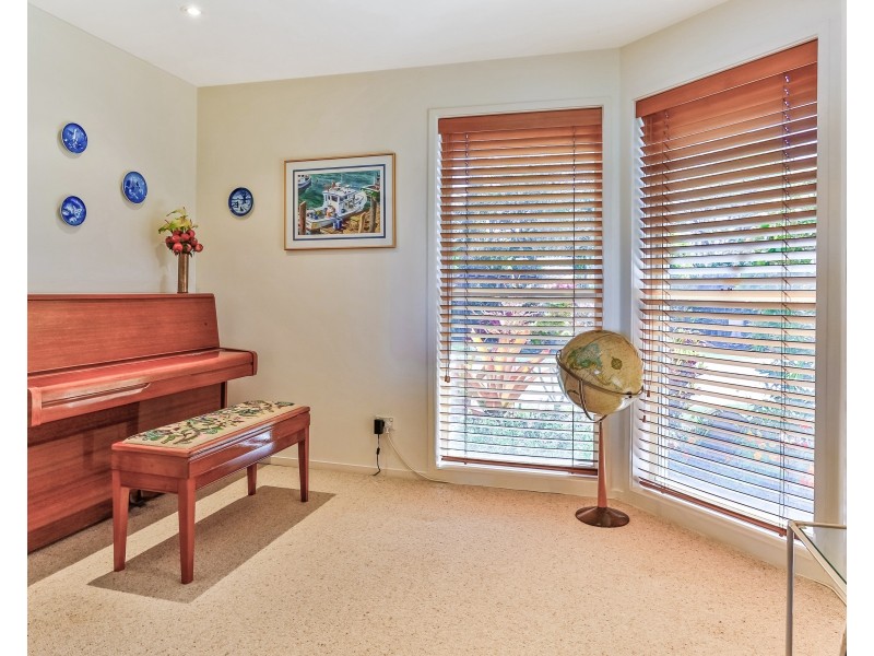 11 Tamarind PL, Twin Waters QLD 4564