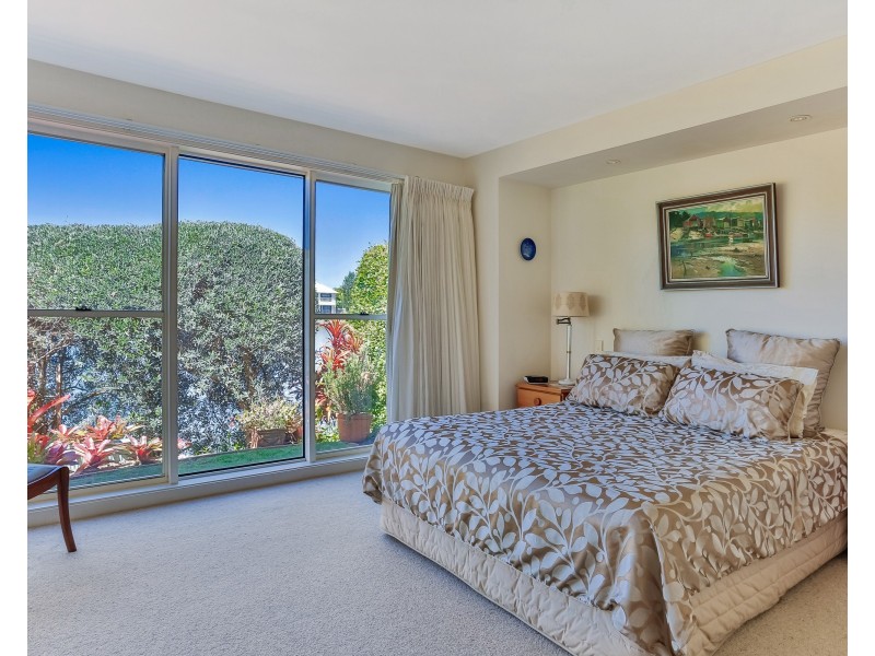 11 Tamarind PL, Twin Waters QLD 4564