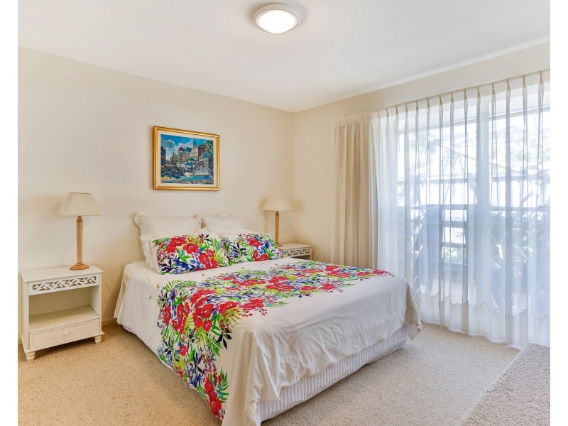 11 Tamarind PL, Twin Waters QLD 4564