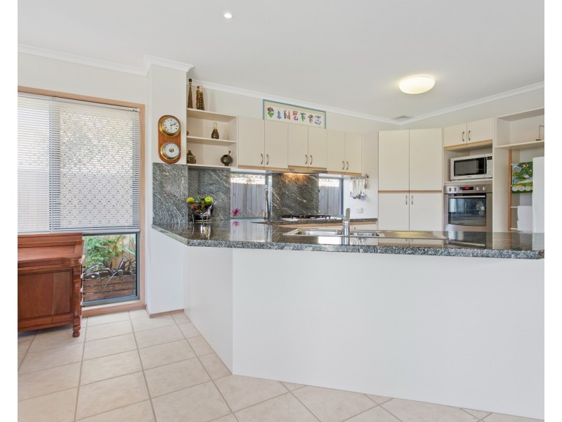 19 Tamarind Place, Twin Waters QLD 4564