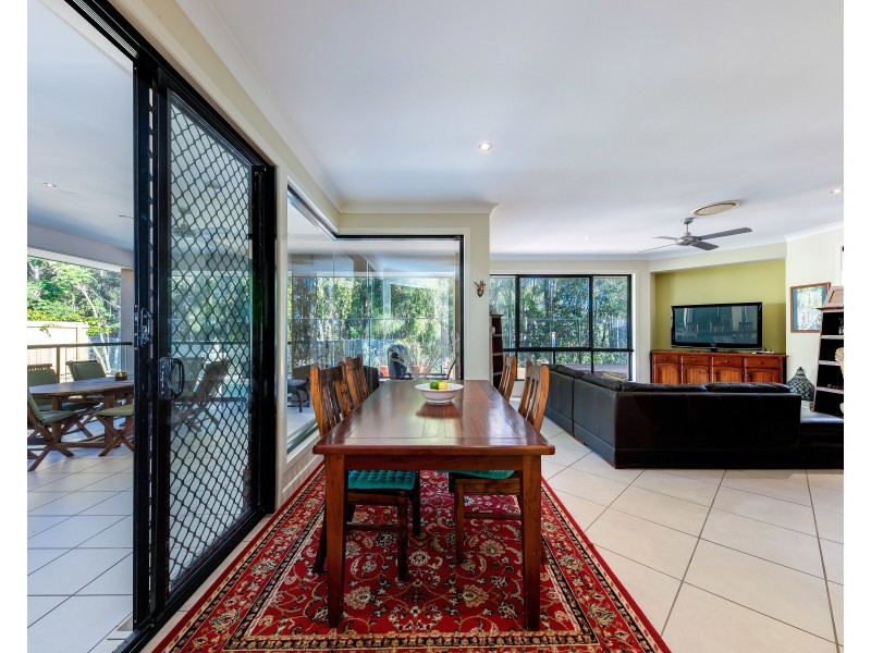 8 Peatling Lane, Twin Waters QLD 4564