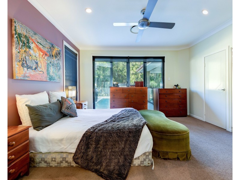 8 Peatling Lane, Twin Waters QLD 4564