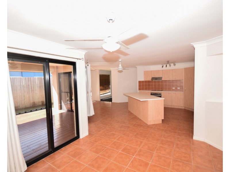 17 Stillwater Drive, Twin Waters QLD 4564