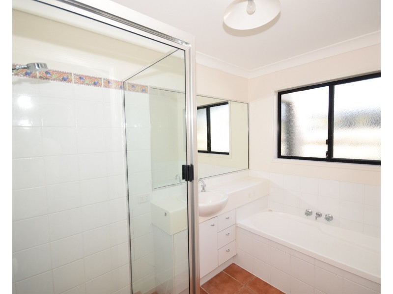 17 Stillwater Drive, Twin Waters QLD 4564