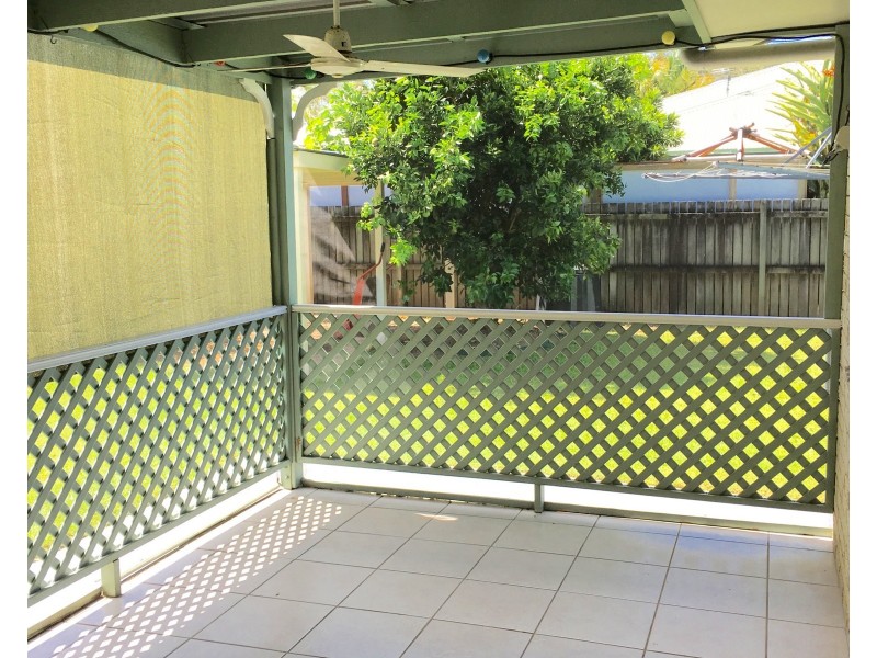 18  Lows Drive, Pacific Paradise QLD 4564