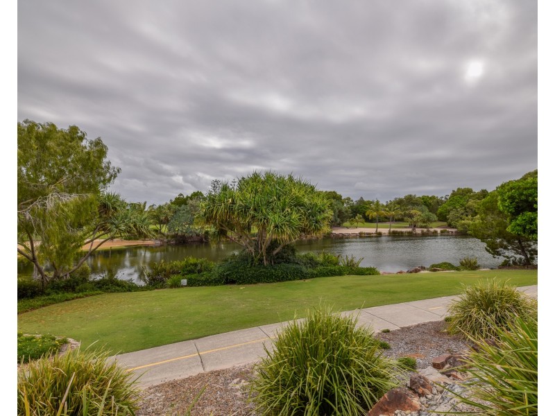 92/80 North Shore Road, Twin Waters QLD 4564