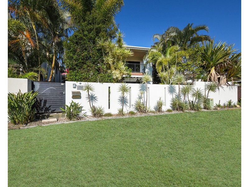 71 Baywater Drive, Twin Waters QLD 4564