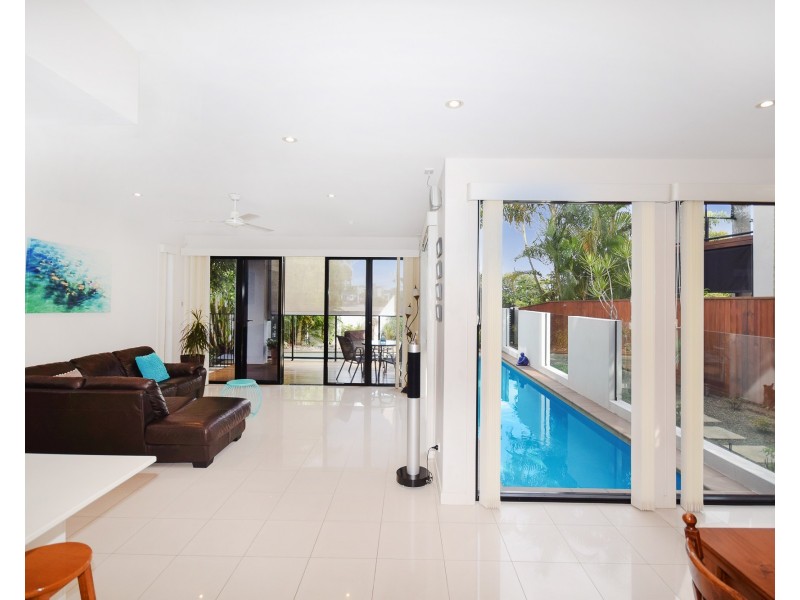 71 Baywater Drive, Twin Waters QLD 4564
