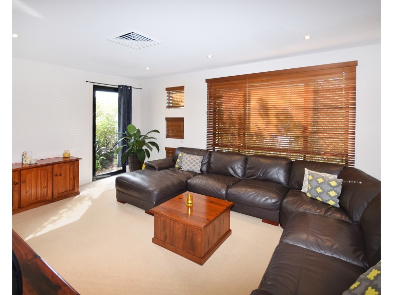 71 Baywater Drive, Twin Waters QLD 4564
