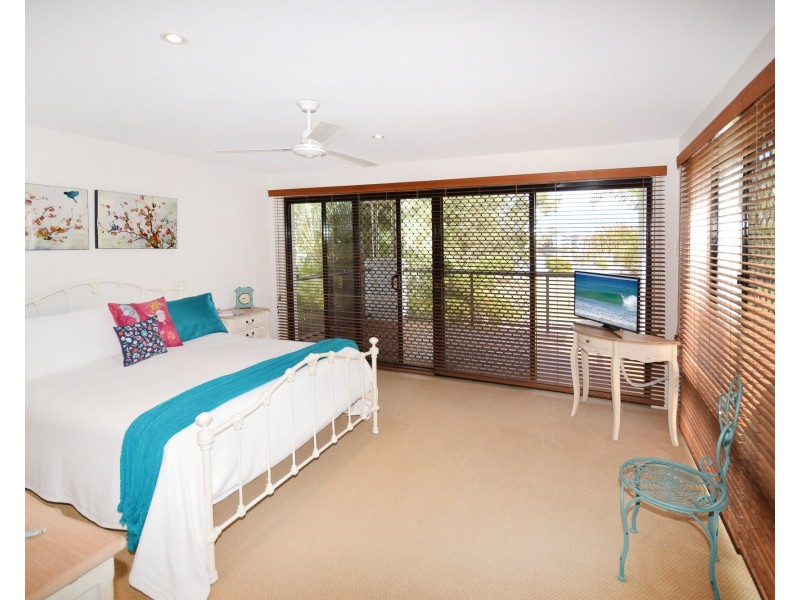 71 Baywater Drive, Twin Waters QLD 4564