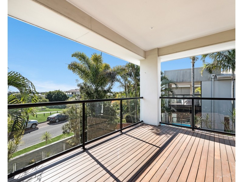 71 Baywater Drive, Twin Waters QLD 4564