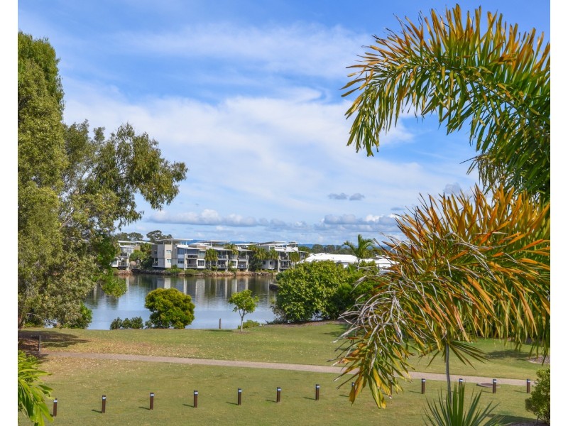 71 Baywater Drive, Twin Waters QLD 4564