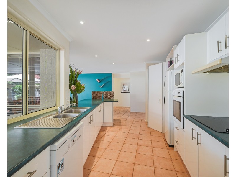 6 Livistona Place, Twin Waters QLD 4564