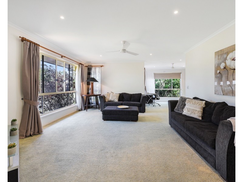 6 Livistona Place, Twin Waters QLD 4564