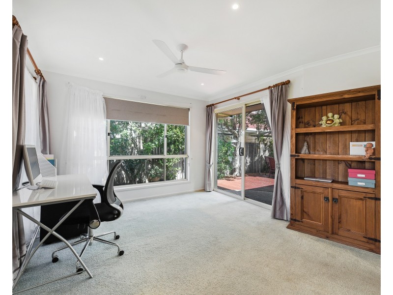 6 Livistona Place, Twin Waters QLD 4564