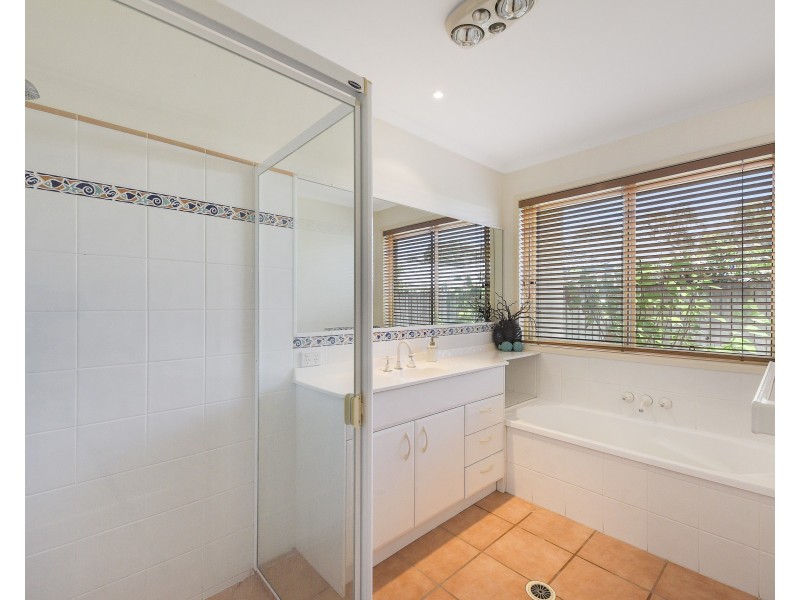 6 Livistona Place, Twin Waters QLD 4564