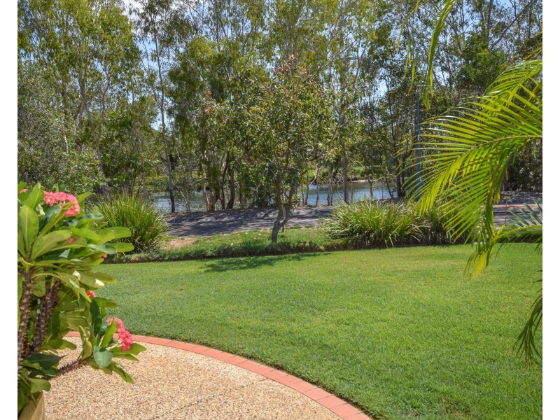 38 Prestwick Drive, Twin Waters QLD 4564
