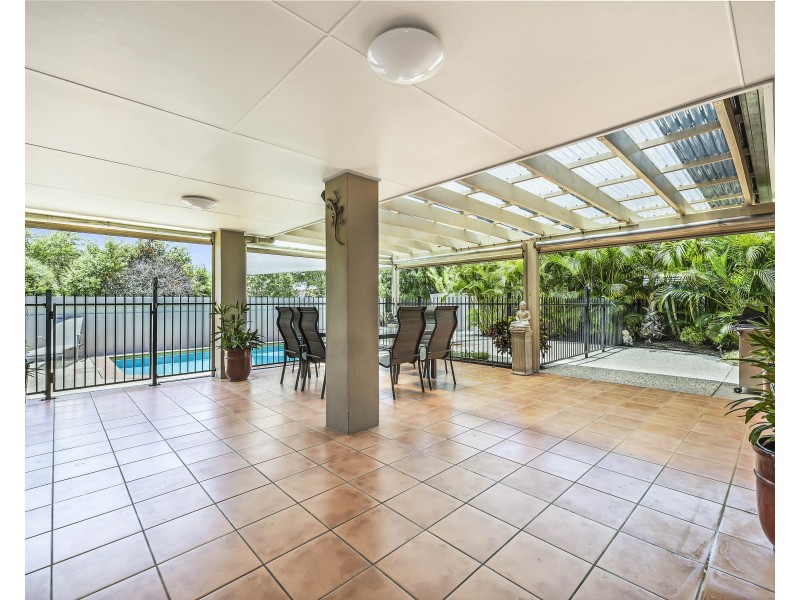 38 Prestwick Drive, Twin Waters QLD 4564